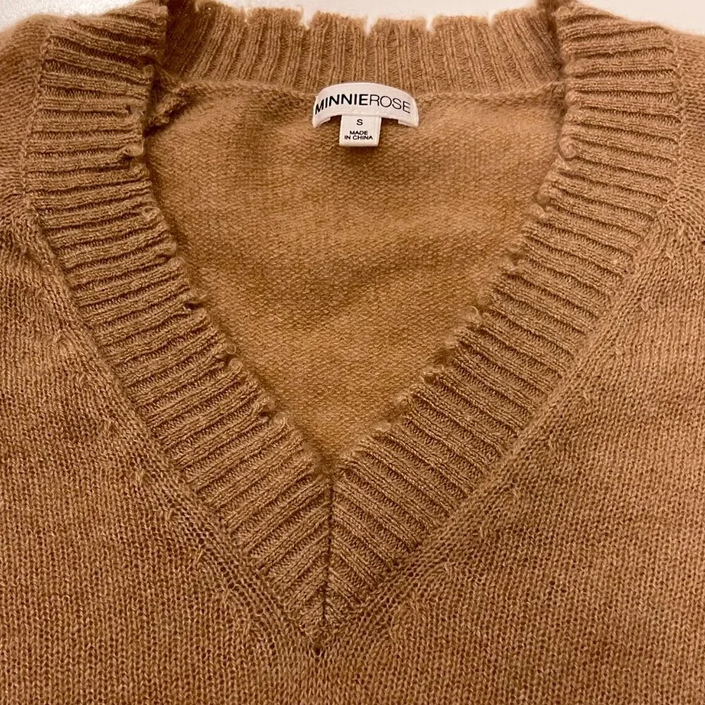 Minnie Rose Cashmere Frayed Edge V-Neck Sweater, Camel S